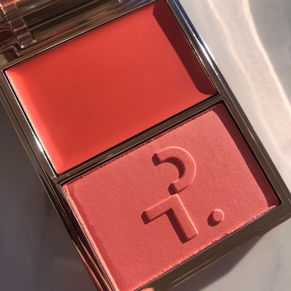 “She’s the Moment” MAJOR HEADLINES DOUBLE-TAKE CRÈME & POWDER BLUSH DUO - Picture 2 of 4